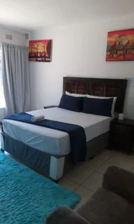 Affordable cheap and clean rooms to book at a guesthouse situated in Randburg Bordeaux