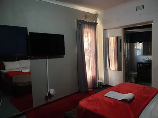 Affordable cheap and clean rooms to book at a guesthouse situated in Randburg Bordeaux