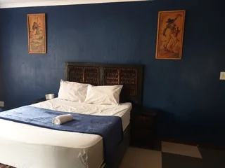 Affordable cheap and clean rooms to book at a guesthouse situated in Randburg Bordeaux