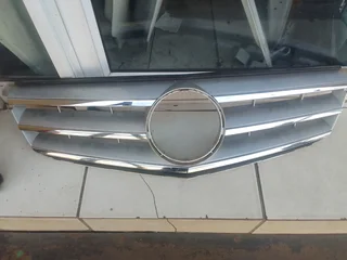 Mercedes Benz W204 front grille