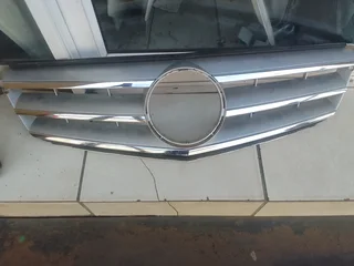 Mercedes Benz W204 front grille