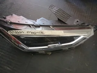 Nissan magnite headlight (RHS)
