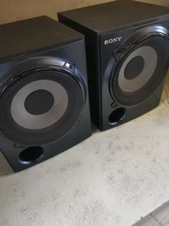 2 Sony subwoofer