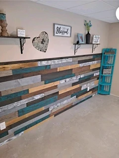Pallet wall cladding