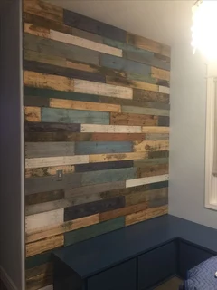Rustic pallet wall cladding