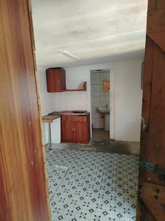 Second hand wendy house