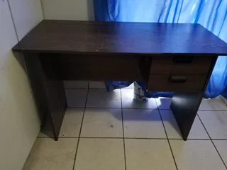 Desk - Ad posted by Tania Goslett
