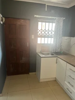 Flat - Ad posted by Noloyiso Mandla