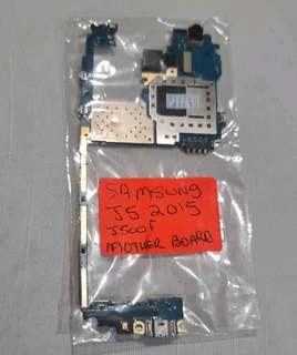 Samsung Galaxy J5 2015 Replacement Motherboard I don't fit