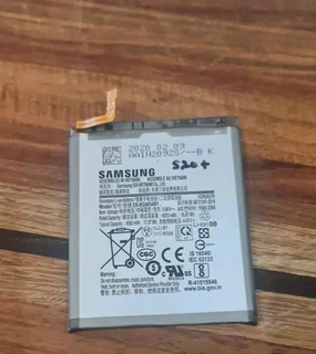 Samsung s20 plus replacement parts read ad I dont fit