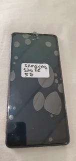 Samsung Galaxy s20fe 5G Replacement lcd with black frame I don't fit I only sell parts