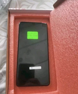 Huawei p30 oled original replacement lcd with frame & Battery Change I don't fit