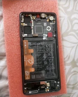Huawei p30 oled original replacement lcd with frame &amp; Battery Change I don&#39;t fit