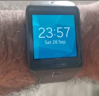 Samsung Galaxy  Gear 2 Neo Sm-R381 Brown Perfect  condition comes with Charger