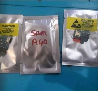 Samsung galaxy A10 to A90 charging docs on board  Read Ad For prices and models I don&#39;t fit