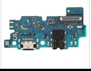 Samsung galaxy A10 to A90 charging docs on board  Read Ad For prices and models I don&#39;t fit