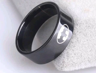 Batman collectable  DC Rings &amp; Earings Please Read Ad For Sizes &amp; Prices