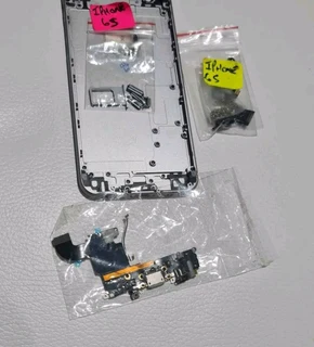 Iphone 6s 7g 7 plus replacement parts read the ad I don&#39;t fit I only sell parts