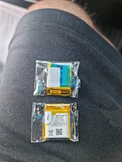 Samsung  Gear sm-v700 replacement  smart watch battery I don't fit I only sell parts