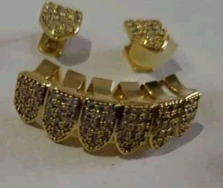 Grilz single top and full bottom iced in  color silver &amp; gold
