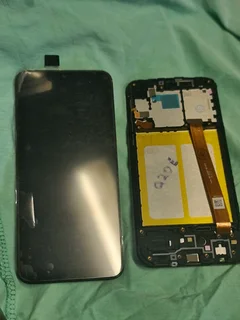 samsung Galaxy A20e replacement LCD I don't fit I don't deliver