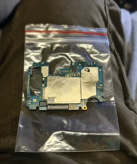 Samsung Galaxy A70 sm-A705f replacement motherboard I don't fit or deliver parts only