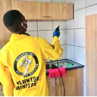 Tshenolo pest control and Cleaning