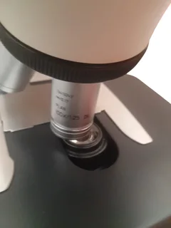 Leica DM500 microscope