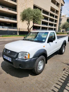 Nissan NP300