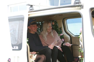 H1 Bus Booth / Kombi Photo Booth