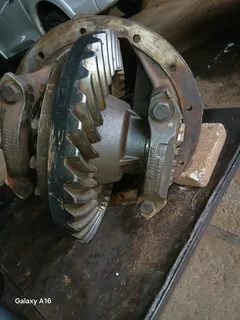 Man Truck Rear Centre Portion  Ratio 37:9