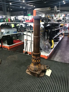 Vintage  2 Ton Toyota bottle jack R1600