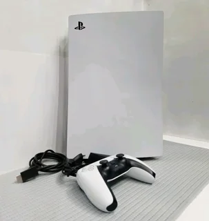 PS5 DISC EDITION NOW - R9500!!!