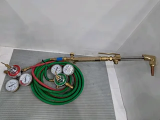 Cutting torch with Regulator  R2500