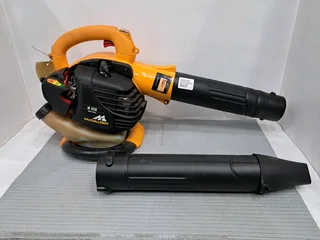 McCullouch leaf blower  petrol m320  R2600