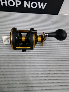 Penn squall 25n fishing reel  R1500