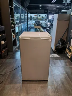 Hisense bar fridge  R1600