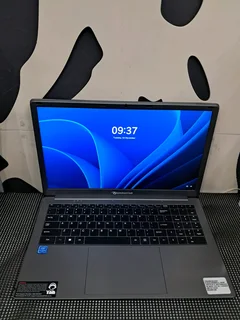 Packard bell laptop new R2500