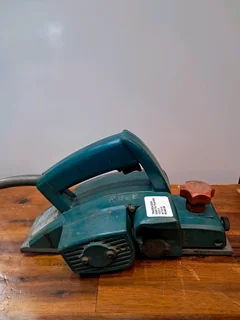 Makita planer R550