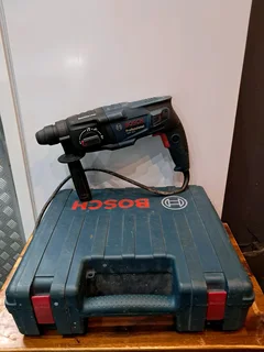 Bosch sds professional hammer drill &#43; case R1300