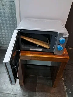Defy microwave new R800