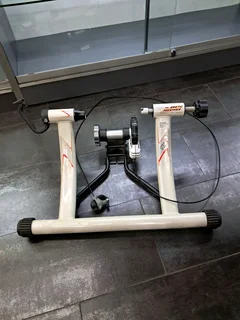 Magnetic resistance ravx magtx3 indoor trainer R500