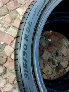 315/30/22 ×2 pirelli tyres for x5