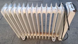 DeLonghi electric oil filled heater