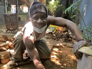 Oupa is seeking Gardening or assistant Building Jobs