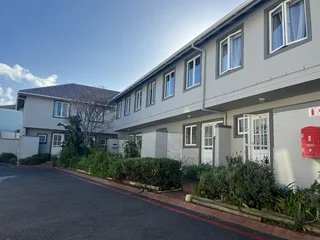 Residential apartment for rent in secure complex in Kirstenhof