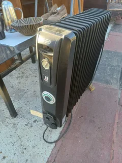 Electric12 fin oil heater