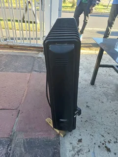 Electric12 fin oil heater