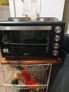 Defy 2 plate mini stove with oven