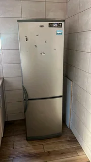 Fridge-Freezer Regassing Onsite